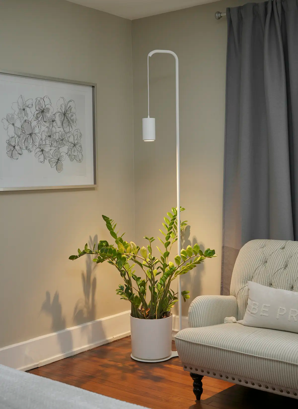Aspect Grow Light with Stello Pendant Stand Set Hover