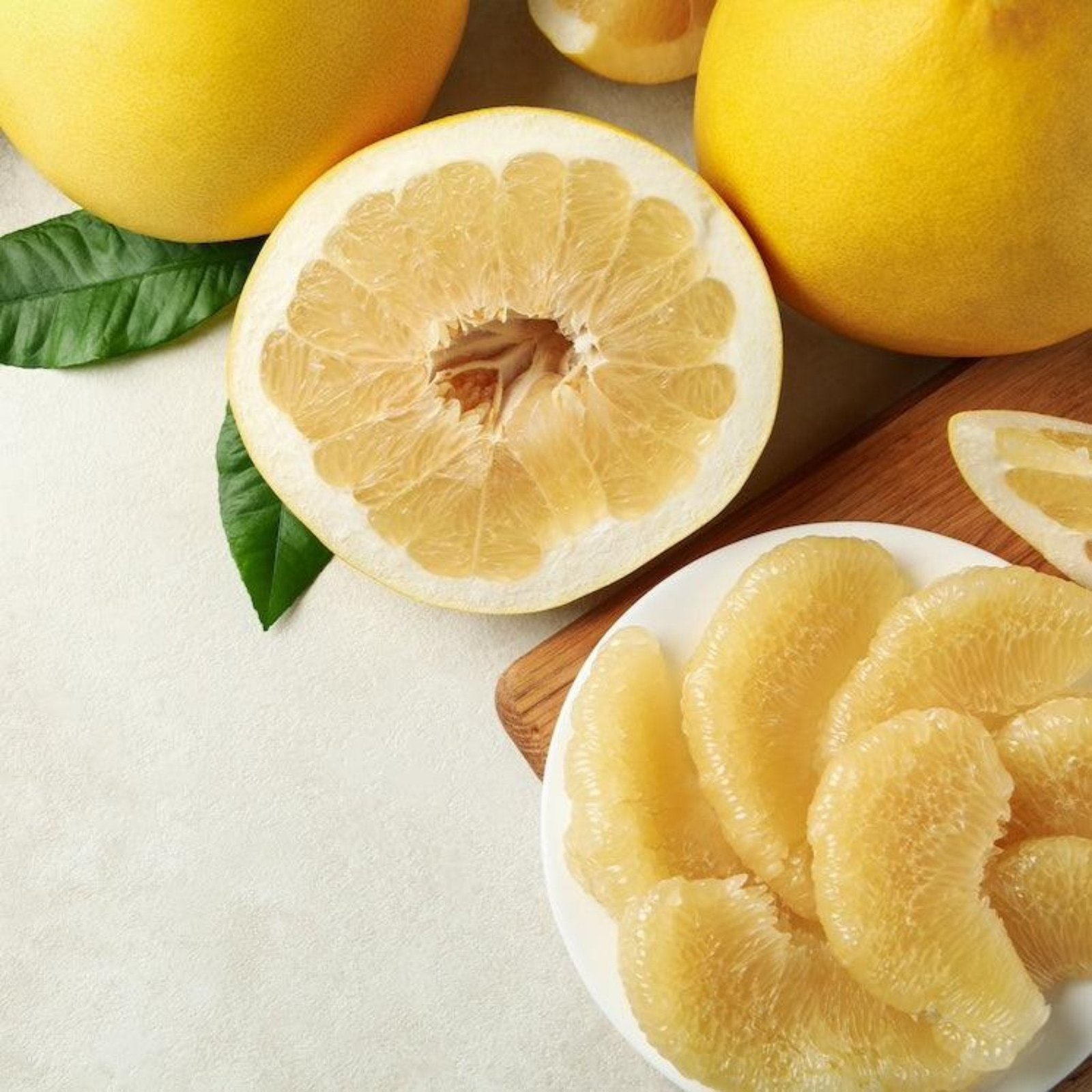 Cocktail Semi-Dwarf Grapefruit Tree Hover